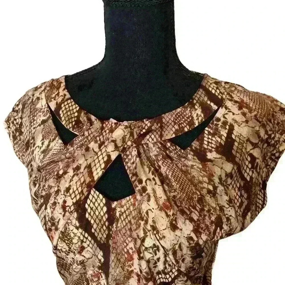 Miss Tina Snake Skin Print Top. - Picture 2 of 5